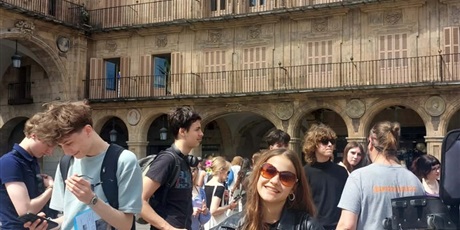 Powiększ grafikę: podroz-do-szkoly-jezykowej-tia-tula-w-salamance-689135.jpg