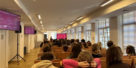 Powiększ grafikę: poznajmy-pjatk-685388.jpg