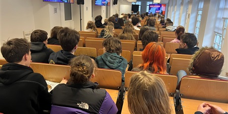 Powiększ grafikę: wizyta-studyjna-klas-3a-3b-3c-3d-3e-3f-3g-3h-w-pjatk-w-gdansku-686469.jpg