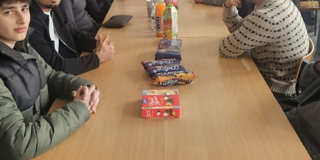 Powiększ grafikę: wizyta-z-klara-teoretiska-gymnasium-malmo-24-25-marca-684054.jpg