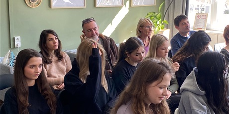 Powiększ grafikę: wizyta-z-lycee-alain-fournier-w-bourges-francja-682577.jpg