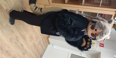 Powiększ grafikę: zakonczyl-sie-dzien-kota-w-bibliotece-676662.jpg