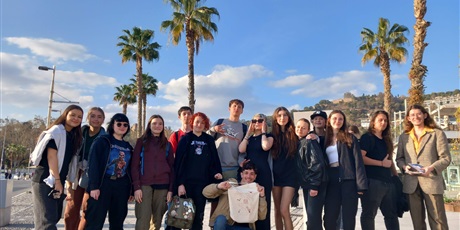 Powiększ grafikę: Kurs językowy w szkole Ail Malaga 2024