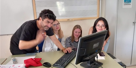 Powiększ grafikę: Kurs językowy w szkole Ail Malaga 2024