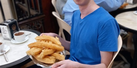 Powiększ grafikę: Kurs językowy w szkole Ail Malaga 2024